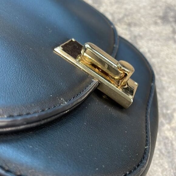 Urban Expressions Black Vegan Leather Saddle Bag Crossbody - Picture 13 of 14